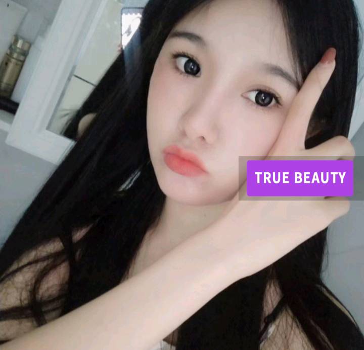 漂亮性感妩媚的模特